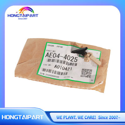 kaufen AE044025 20990792 AE04-4025 2099-0792 Oberer Fuser Picker Finger Für Ricoh AF MP 2352SP 2510 2550 2851 2852 3010 3350 on-line-Fertigung